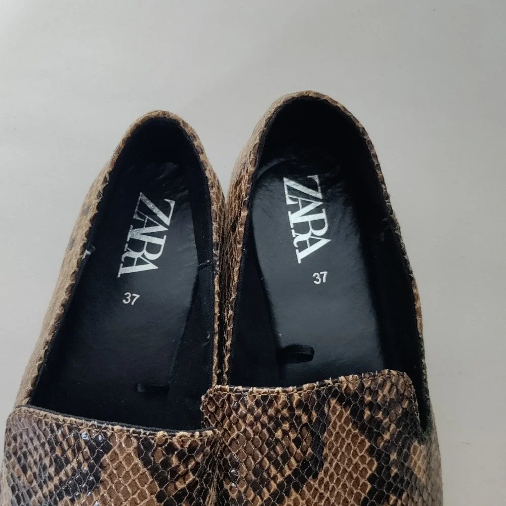 Zara Snakeskin Print Loafers Brown Black Python Pointed Toe Flat Shoes Size 37